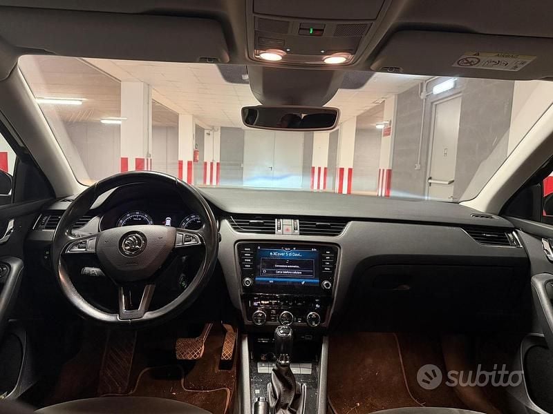 Usata Skoda Octavia G-TEC 131 CV (96 kW) 2019 Nero Station wagon