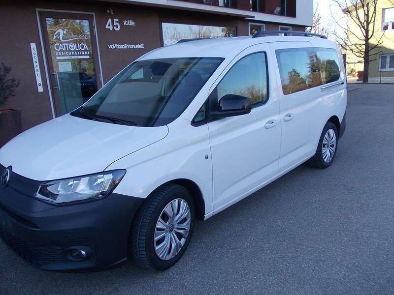 Bianco Usata 2023 VW Caddy Maxi Monovolume | 29.900 € (Cara) - Immagine 1/4