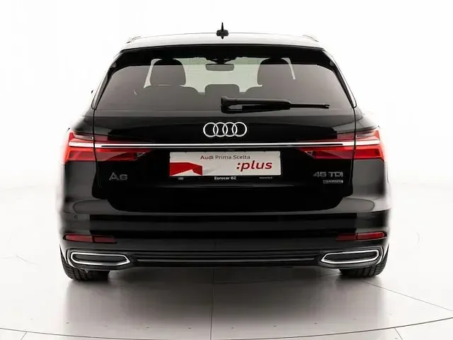 Usata Audi A6 Business 231 CV (169 kW) 2020 Nero mythos metallizzato Station wagon