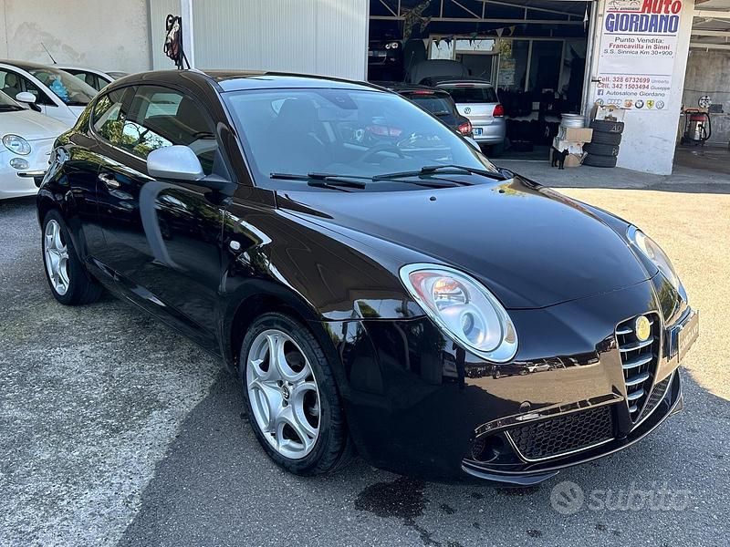 Nero Usata 2010 Alfa Romeo MiTo Distinctive Due volumi | 4500 € (Buon prezzo) - Immagine 1/4
