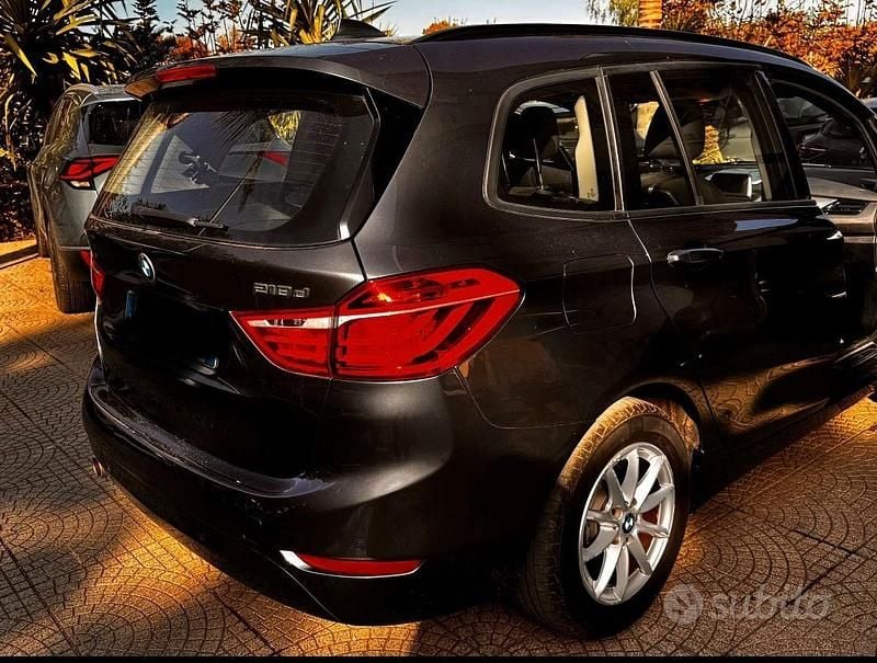 Usata BMW 218 Gran Tourer Advantage 150 CV (110 kW) 2017 Grigio Monovolume