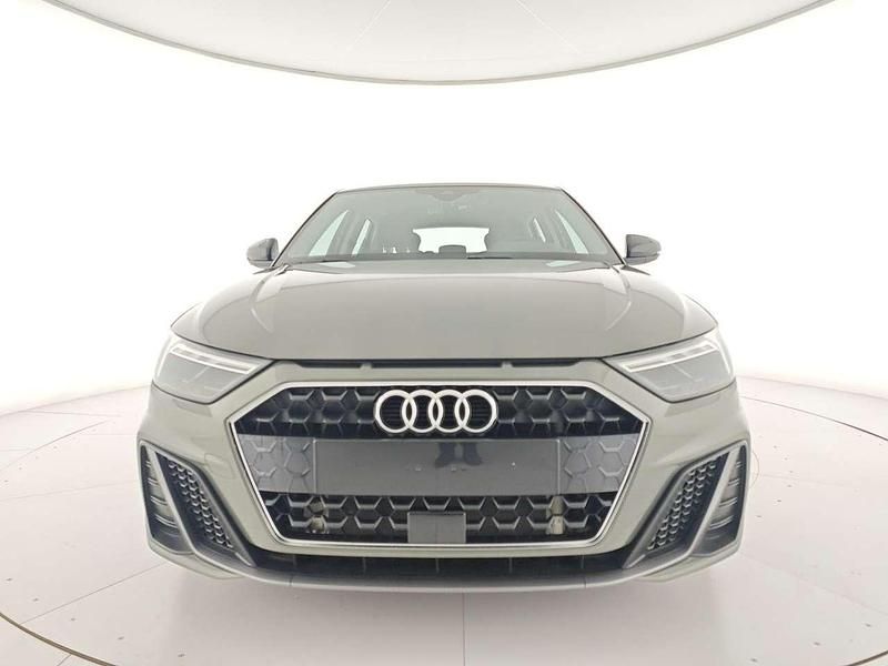 Grigio Usata 2025 Audi A1 Sportback S-Line Utilitaria | 25.190 € (Ottimo prezzo) - Immagine 1/4