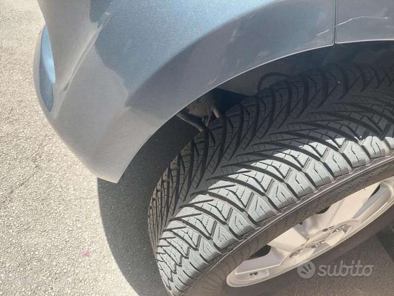 Usata Daihatsu Terios 2007 Grigio SUV