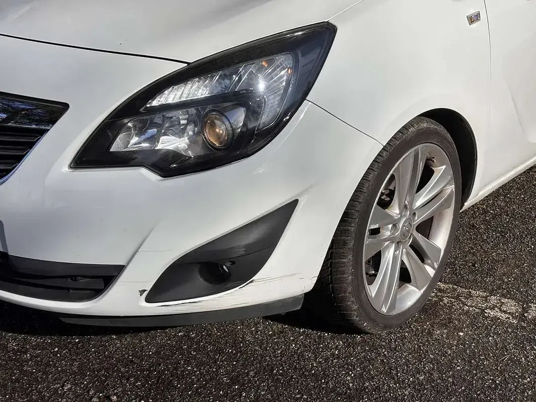 Usata Opel Meriva 110 CV (80 kW) 2011 Bianco Monovolume