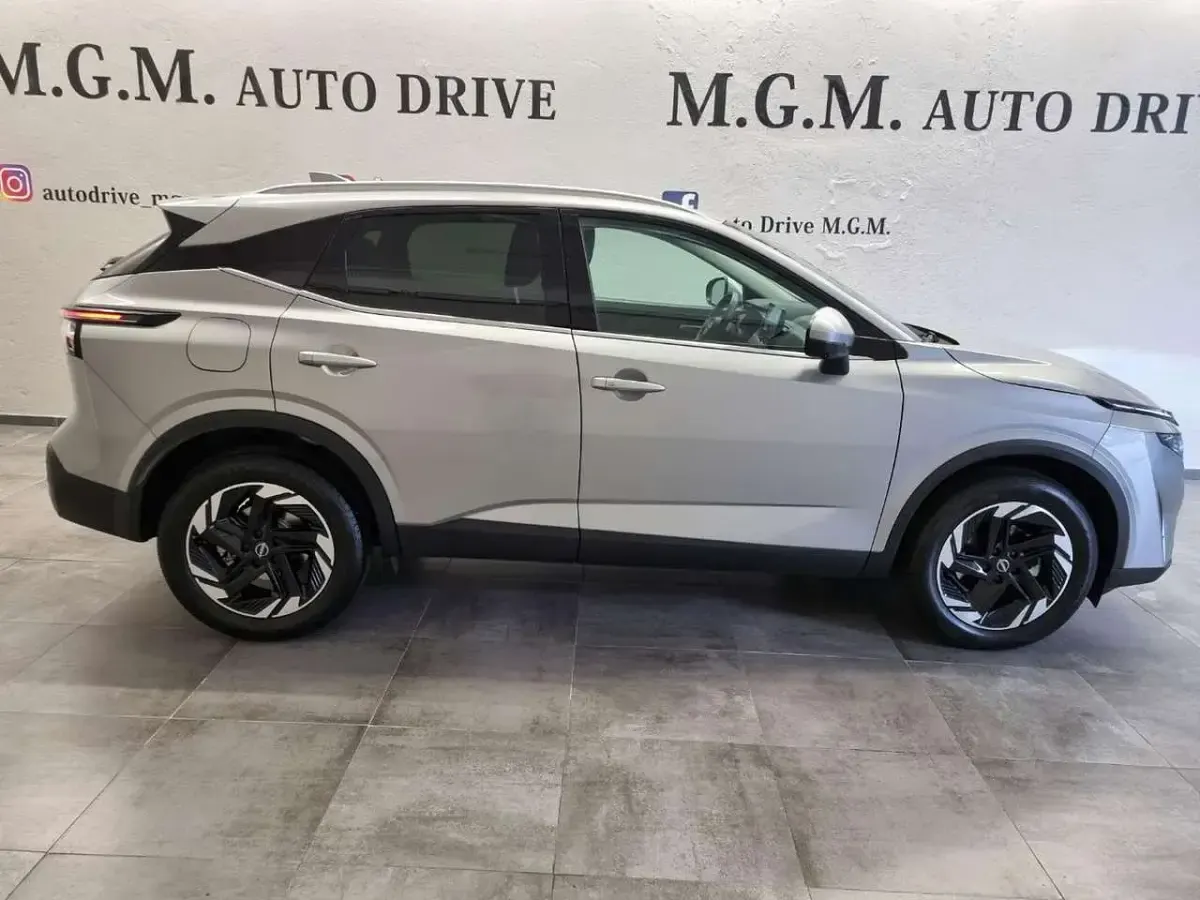 Nuova Nissan Qashqai N-Connecta 158 CV (116 kW) 2026 Argento SUV