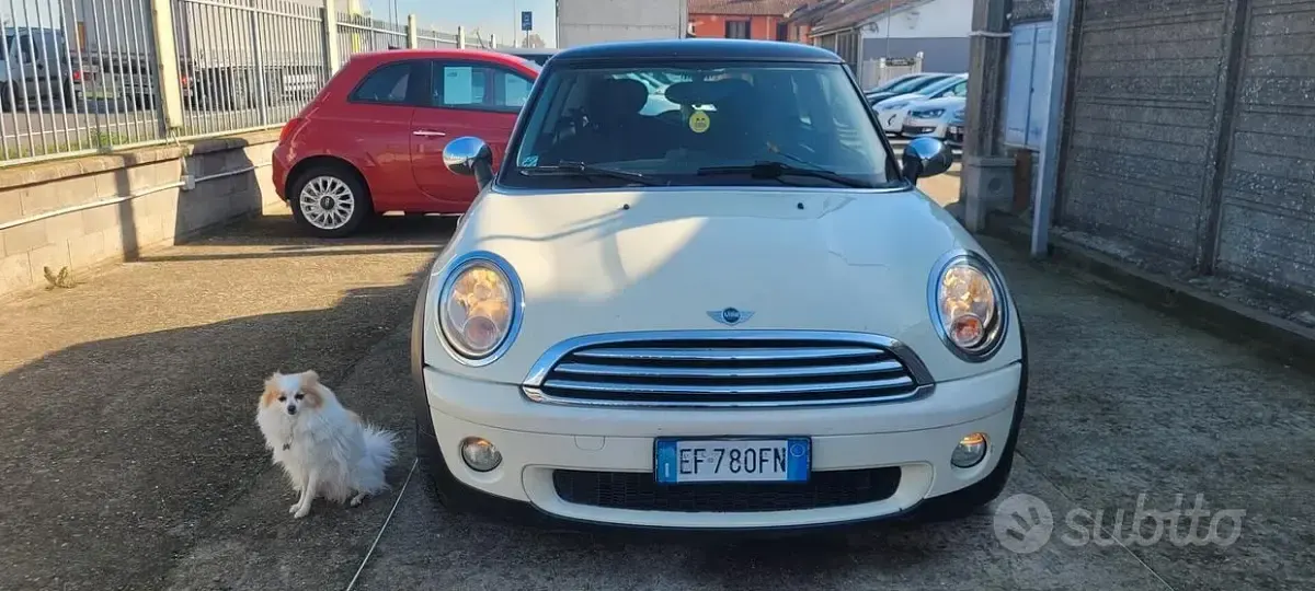 Usata Mini Cooper D 109 CV (80 kW) 2010 Bianco Utilitaria