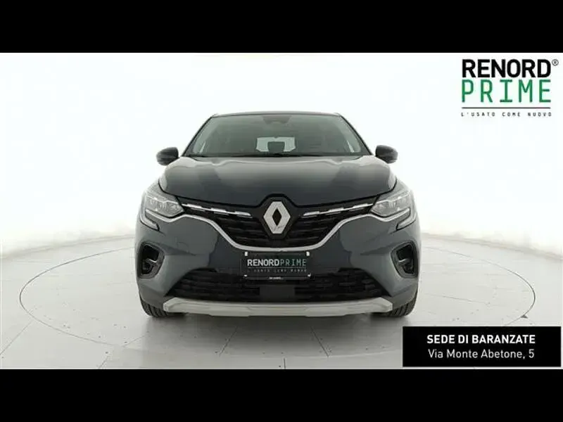 Usata Renault Captur Techno 145 CV (106 kW) 2023 Blu scuro SUV