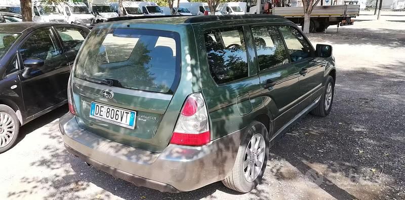 Usata Subaru Forester 2006 Verde SUV