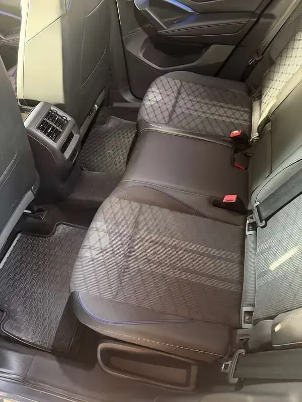 Usata VW Tiguan R-line 150 CV (110 kW) 2024 Grigio SUV