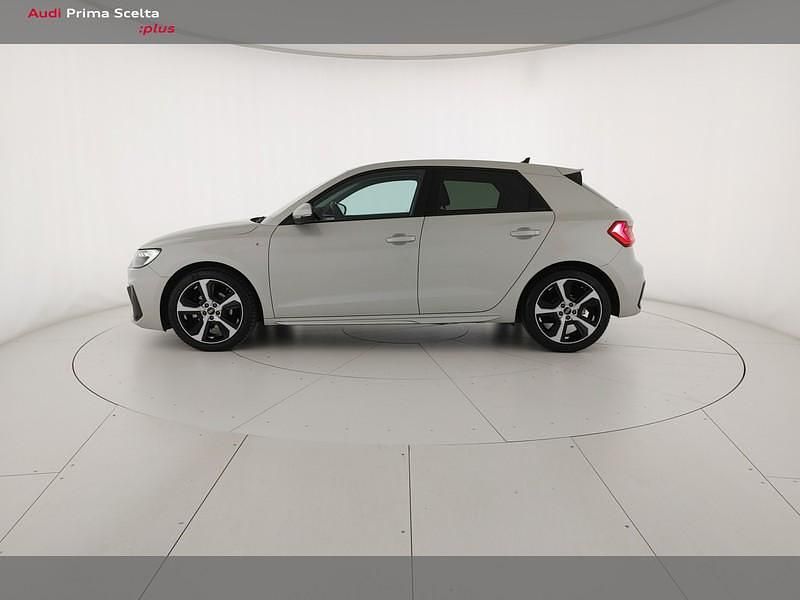 Usata Audi A1 Sportback S-Line 110 CV (80 kW) 2022 Argento cavo metallizzato Utilitaria