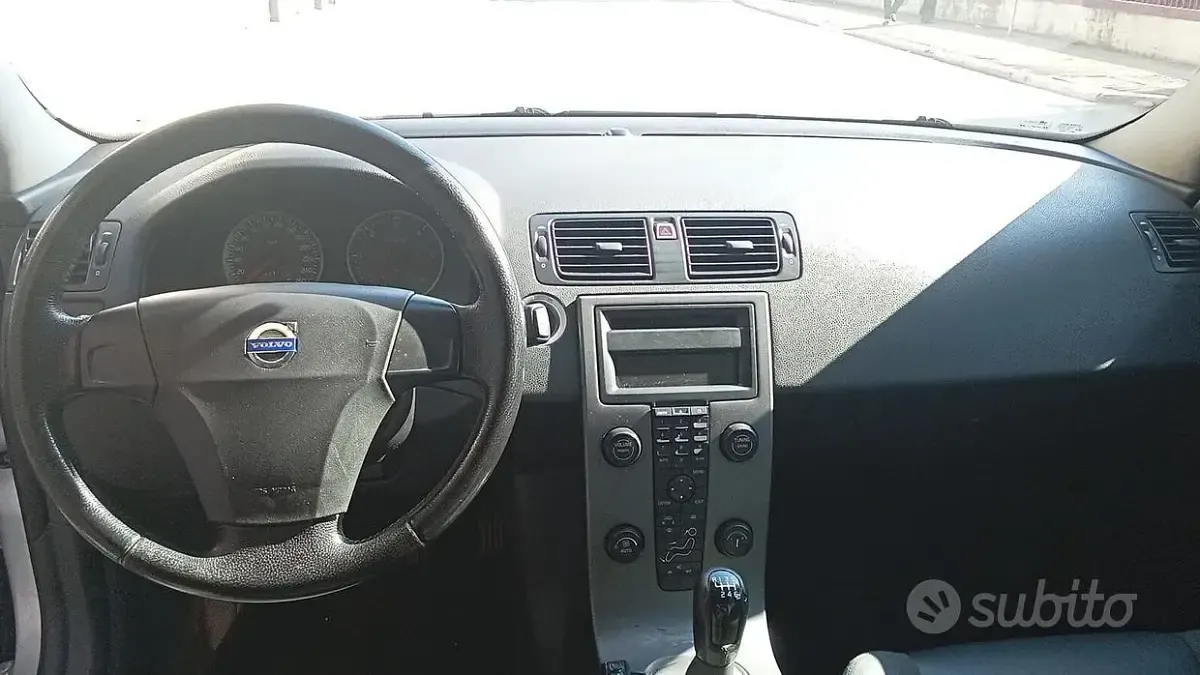 Usata Volvo V50 Summum 136 CV (100 kW) 2006 Grigio Station wagon
