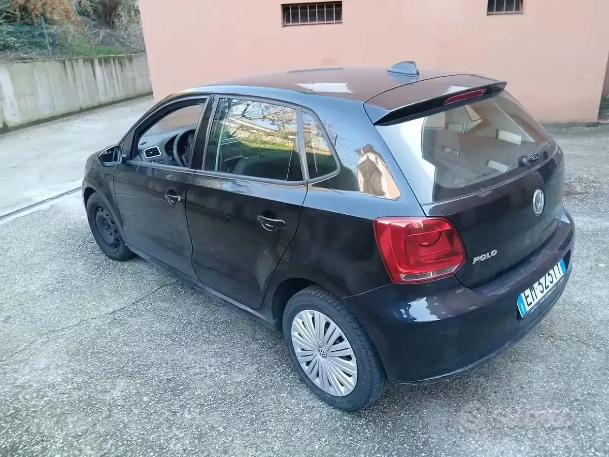 Usata VW Polo 69 CV (50 kW) 2012 Nero Utilitaria