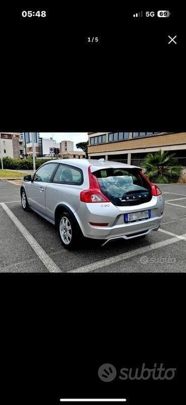 Usata Volvo C30 109 CV (80 kW) 2010 Grigio Utilitaria