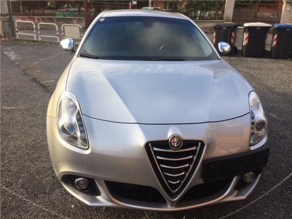 Usata Alfa Romeo Giulietta 1 4 Gas Gpl 120 Cv 2015