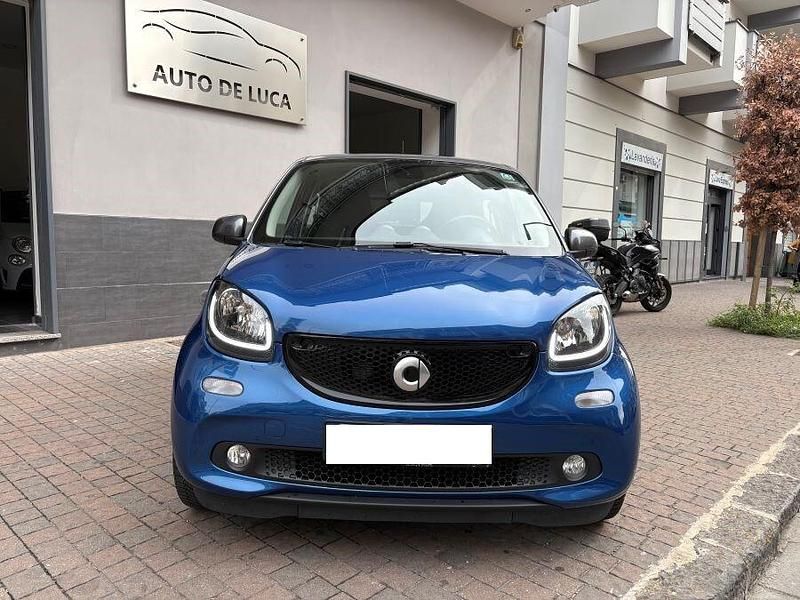 Usata Smart ForFour Passion 90 CV (66 kW) 2019 Blu Utilitaria