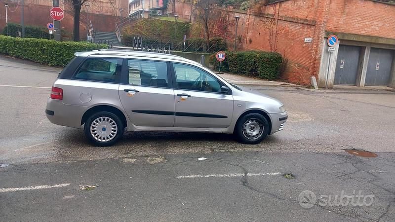 Usata Fiat Stilo 80 CV (58 kW) 2003 Grigio Station wagon