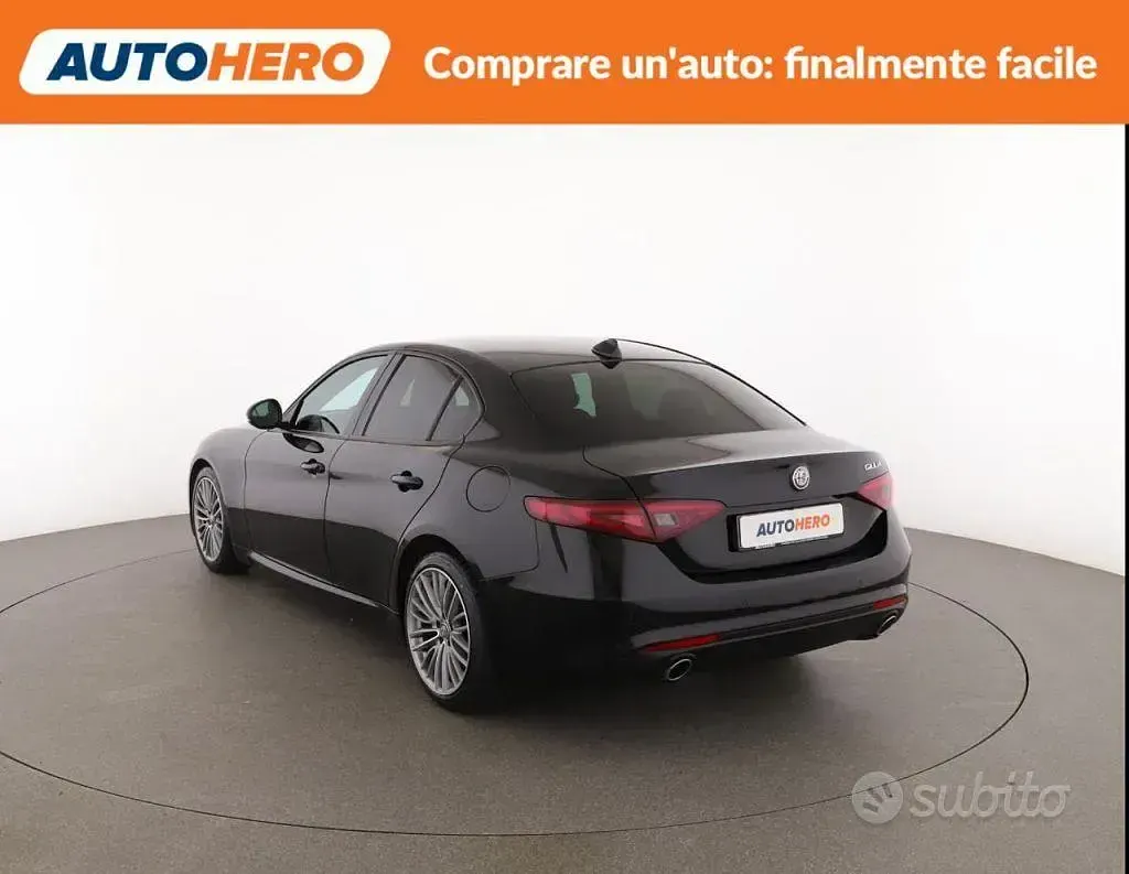 Gebraucht Alfa Romeo Giulia 150 PS (110 kW) 2017 Schwarz Limousine