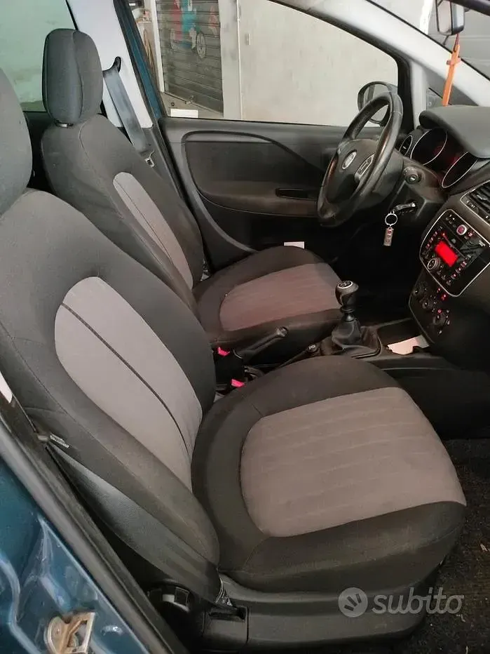 Usata Fiat Grande Punto 65 CV (47 kW) 2018 Grigio Utilitaria