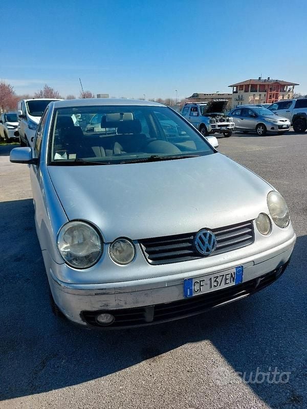 Usata VW Polo Comfortline 75 CV (55 kW) 2002 Utilitaria