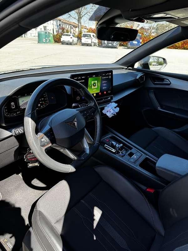 Usata Cupra Leon 150 CV (110 kW) 2023 Berlina