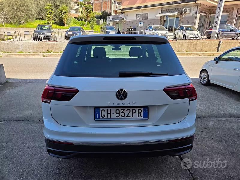 Usata VW Tiguan Elegance 150 CV (110 kW) 2022 Bianco SUV