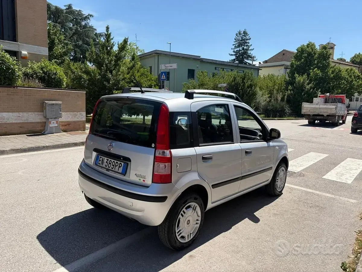 Usata Fiat Panda 80 CV (58 kW) 2012 Grigio Utilitaria