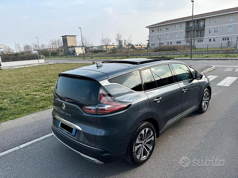 Usata Renault Espace 190 CV (139 kW) 2022 Grigio Monovolume