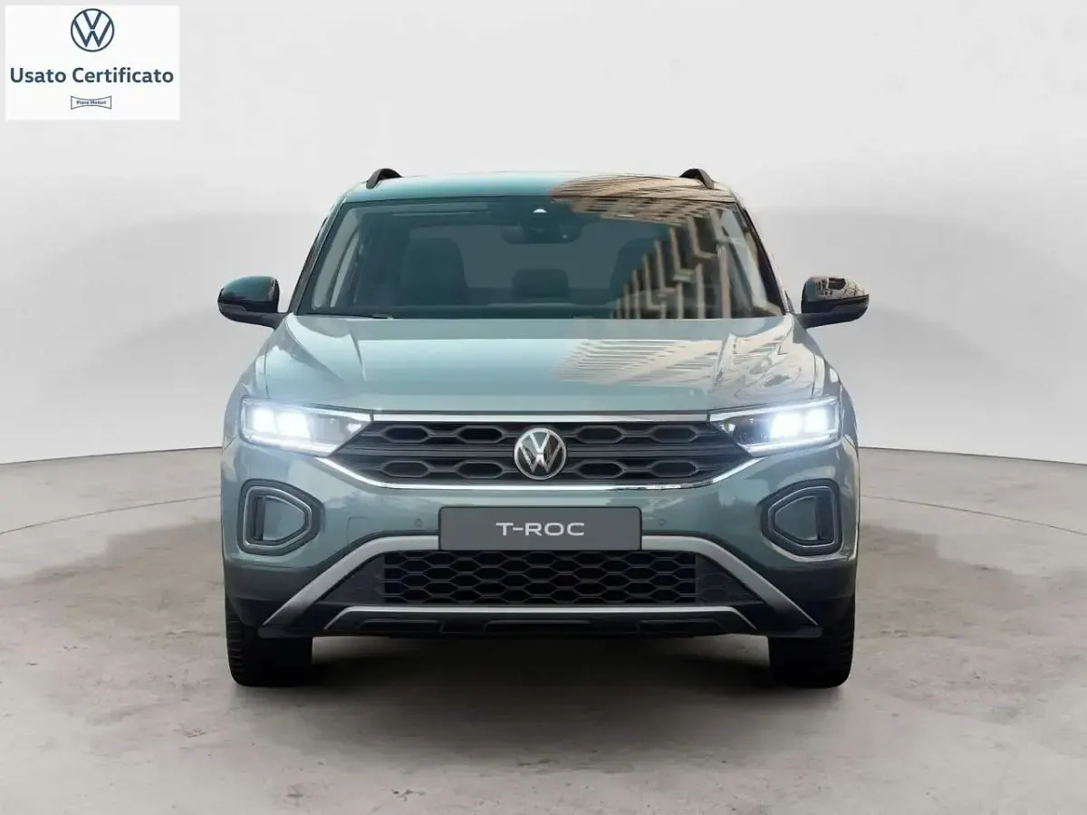 Usata VW T-Roc Life 150 CV (110 kW) 2024 Blu/azzurro SUV