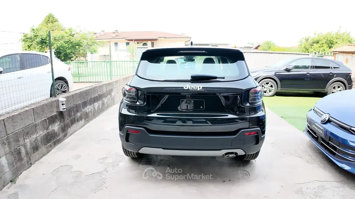 Ny Jeep Avenger 101 HK (74 kW) 2026 Svart SUV
