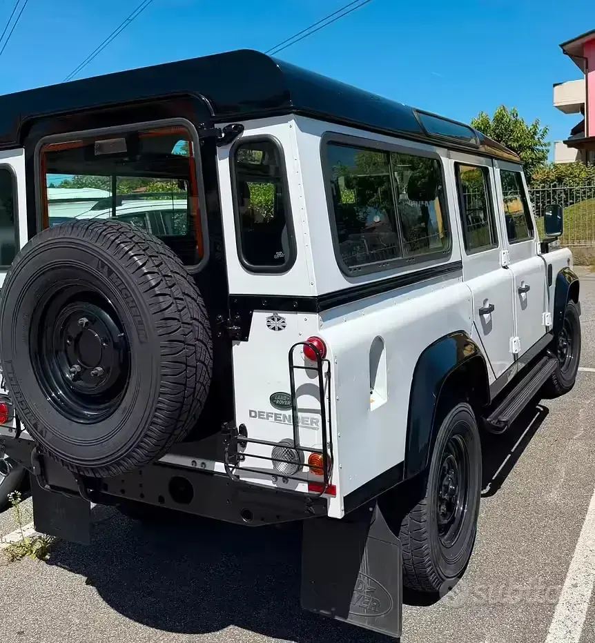Usata Land Rover Defender 122 CV (89 kW) 2013 Bianco Station wagon