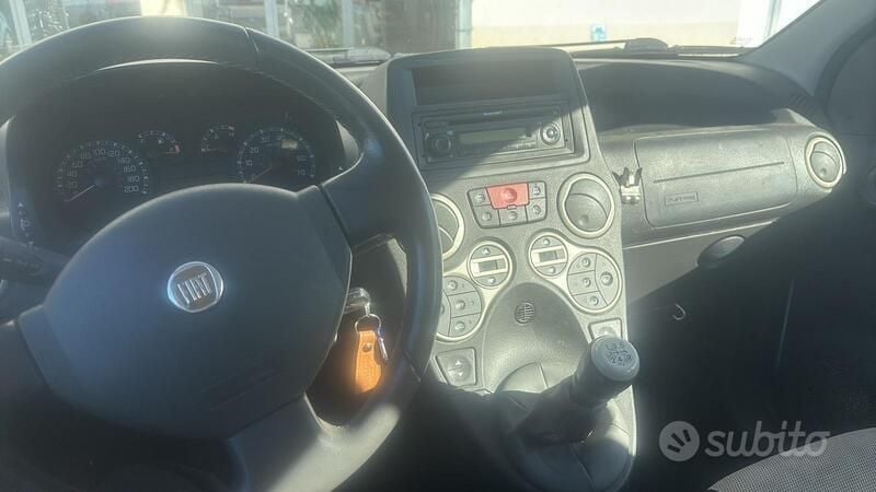 Usata Fiat Panda 4x4 69 CV (50 kW) 2011 Bianco Utilitaria