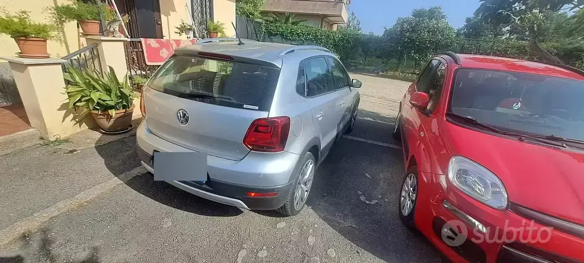 Usata VW Polo Cross 90 CV (66 kW) 2016 Grigio Utilitaria