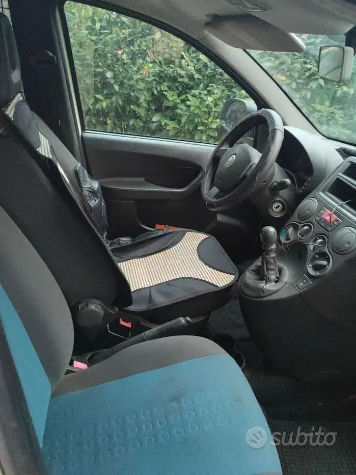 Usata Fiat Panda 77 CV (56 kW) 2011 Utilitaria