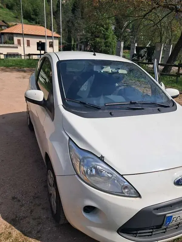 Begagnad Ford Ka Titanium 69 HK (50 kW) 2016 Sedan