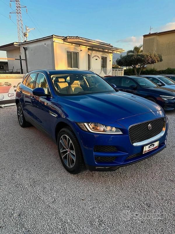 Usata Jaguar F-Pace Portfolio 180 CV (132 kW) 2019 Blu SUV