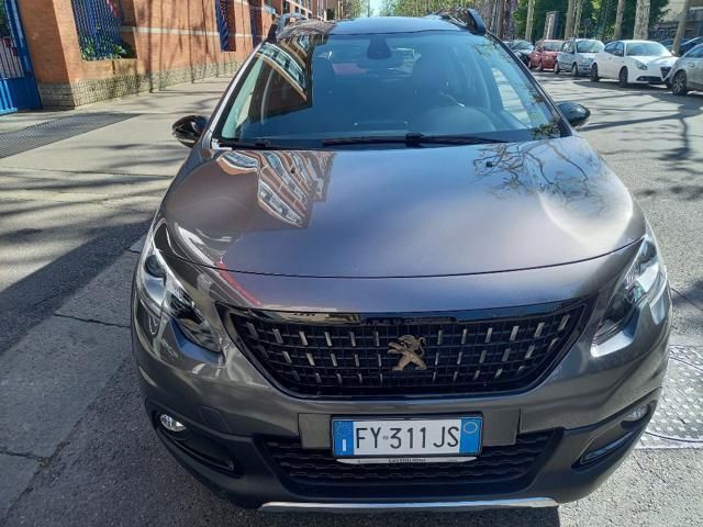 Grigio Usata 2019 Peugeot 2008 GT-line SUV | 17.900 € (Cara) - Immagine 1/4