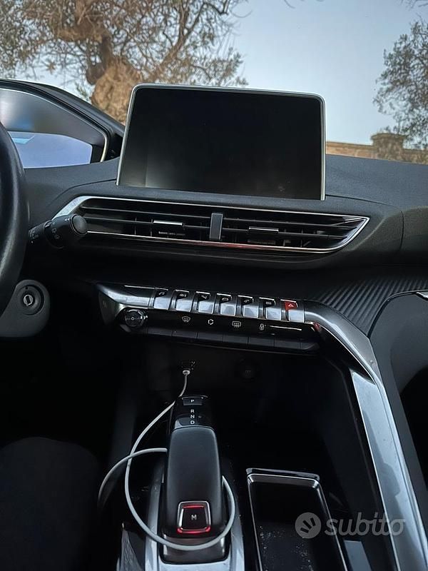 Usata Peugeot 3008 2019 Blu SUV