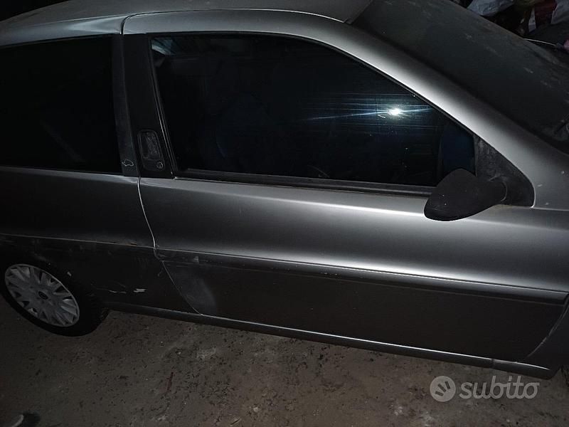 Gebraucht Lancia Ypsilon 60 PS (44 kW) 2003 Grau Kleinwagen