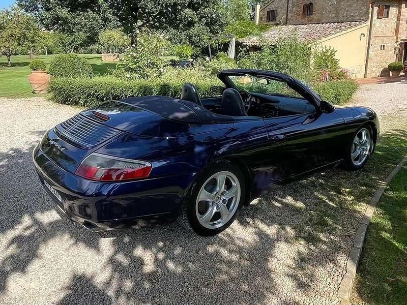 Usata Porsche 911 Carrera Cabriolet 300 CV (220 kW) 2000 Blu/azzurro Cabrio