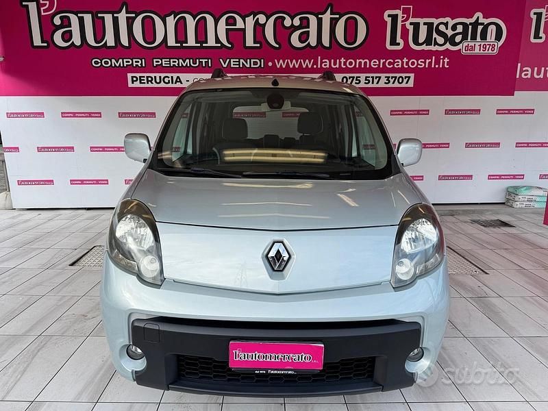 Usata Renault Kangoo 90 CV (66 kW) 2012 Blu Monovolume
