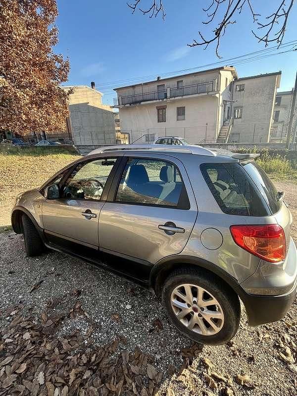 Usata Fiat Sedici Dynamic 135 CV (99 kW) 2010 SUV