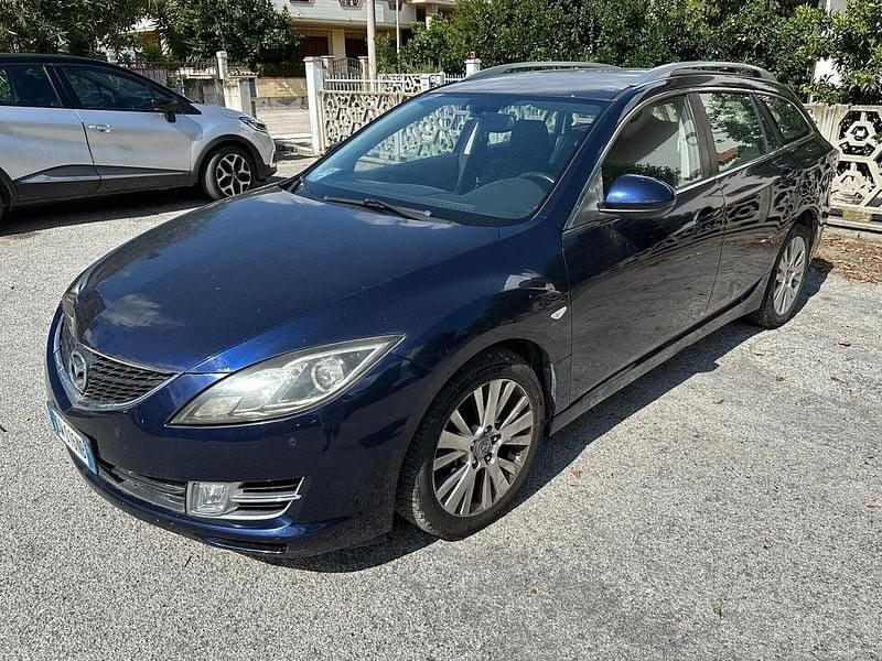 Usata Mazda 6 Luxury 140 CV (102 kW) 2009 Blu Station wagon