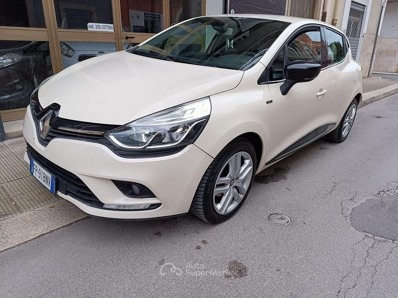 Usata Renault Clio IV 90 CV (66 kW) 2018 Beige Berlina