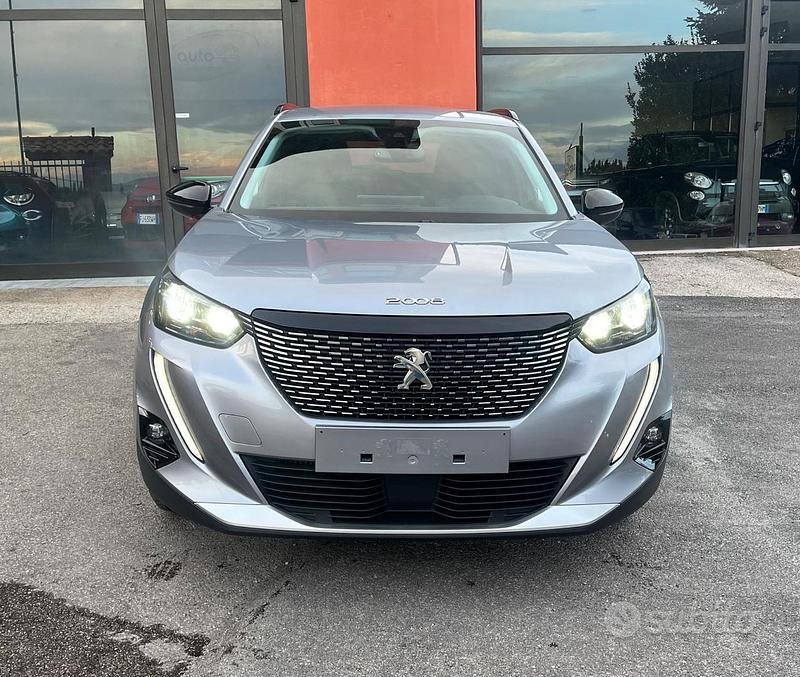 Brugt Peugeot 2008 Allure 110 HK (80 kW) 2022 Grå SUV