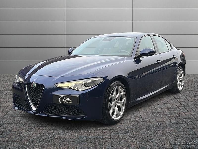 Usata Alfa Romeo Giulia Executive 160 CV (117 kW) 2020 Blu Berlina