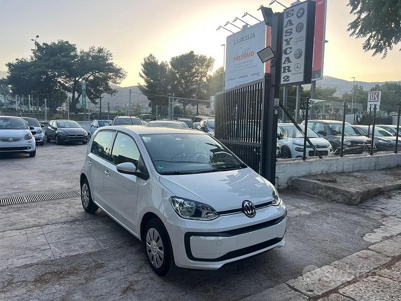Usata VW up! Move 60 CV (44 kW) 2017 Bianco Utilitaria