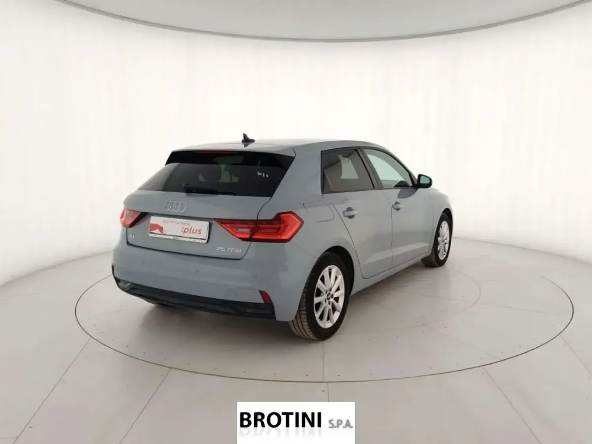 Usata Audi A1 Admired 95 CV (69 kW) 2021 Grigio SUV