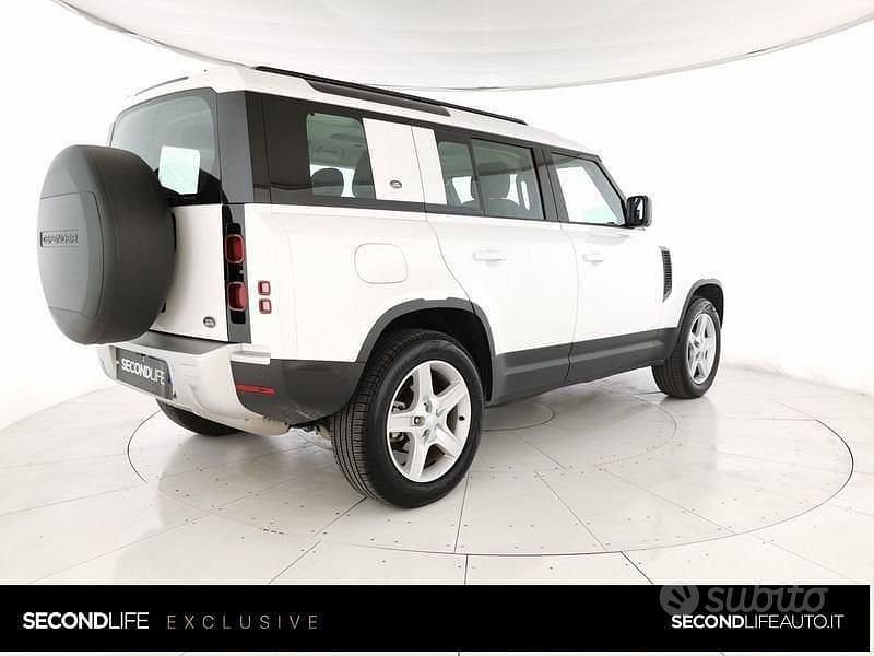 Usata Land Rover Defender SE 200 CV (147 kW) 2023 Bianco SUV