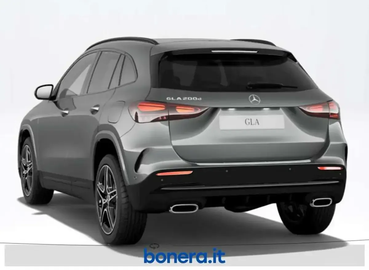Nuova Mercedes GLA200 AMG line 150 CV (110 kW) 2026 Grigio montagna SUV