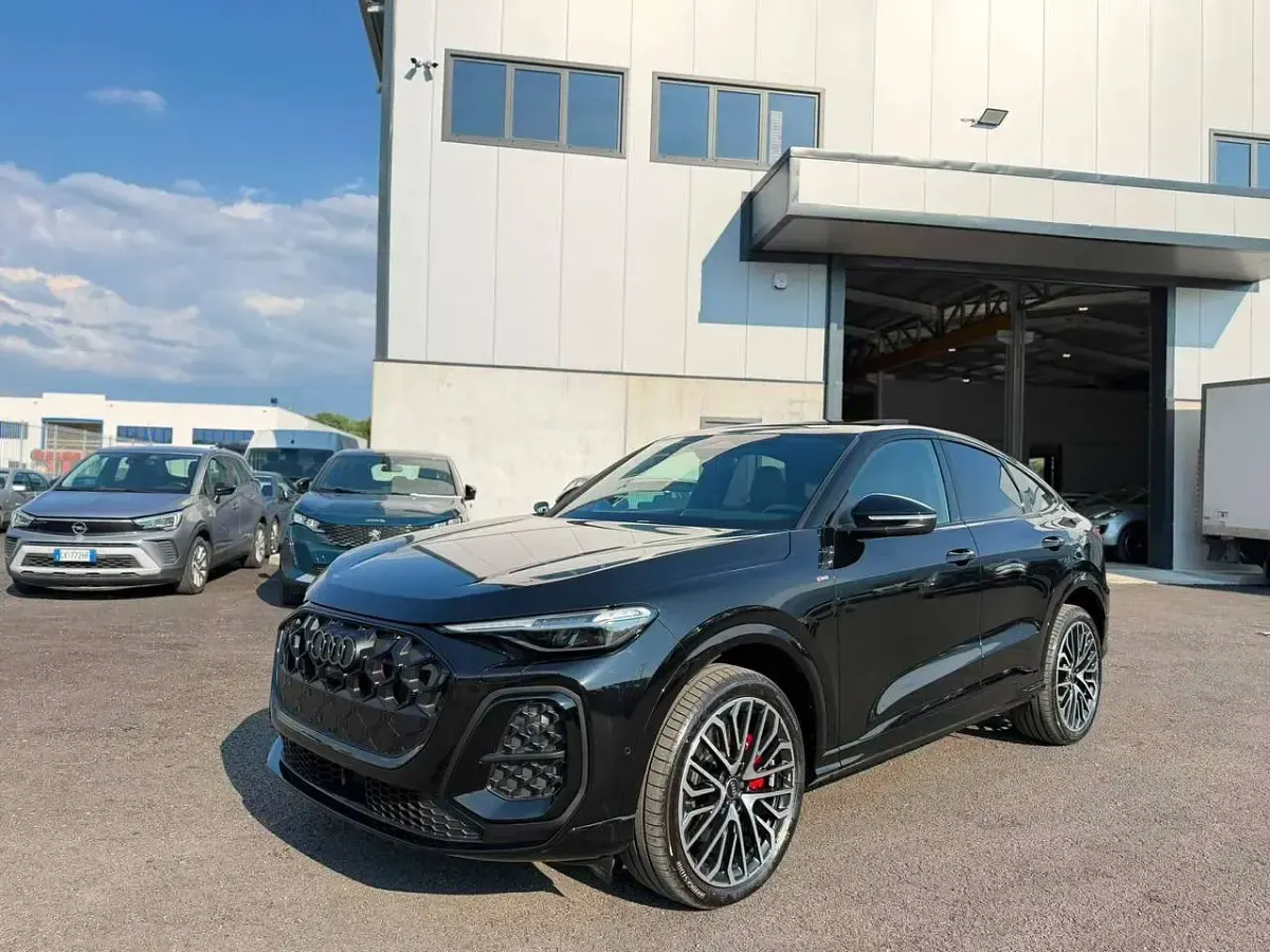 Nuova Audi Q5 Sportback S-Line 204 CV (150 kW) 2026 Nero SUV
